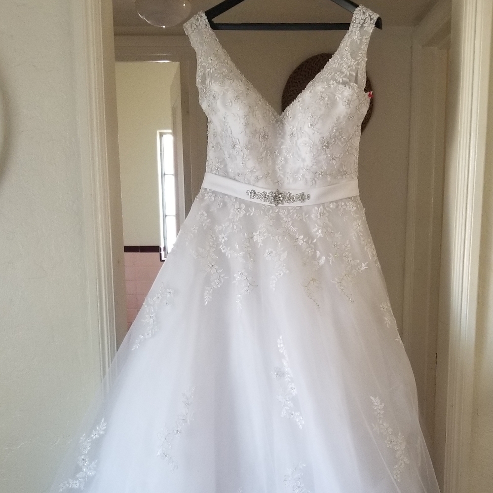 White Ella Rosa Wedding Dress - Private Label by G
